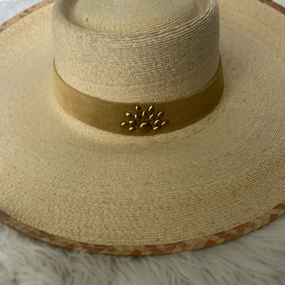 Calleen Cordero Amor Suella Large Brim Suede Studded Brim Hat - Picture 1 of 4